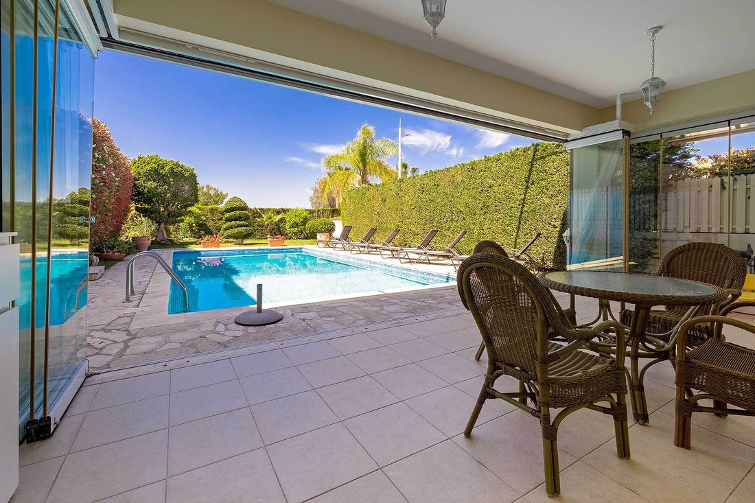 Three Bedroom Detached House 100 M From The Beach In Peyia, Paphos