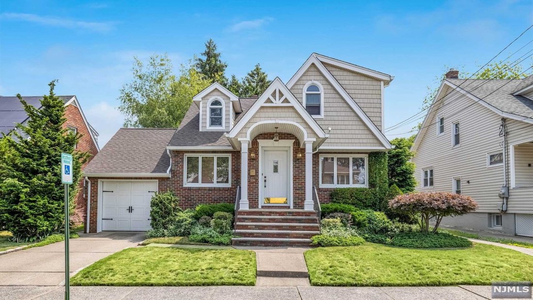 334 7th Street In Saddle Brook, New Jersey, Vereinigte Staaten Zu