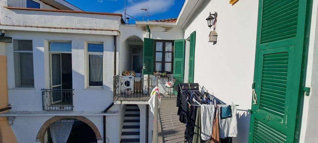 House in Bastia, Albenga, Liguria 3 - 12966393