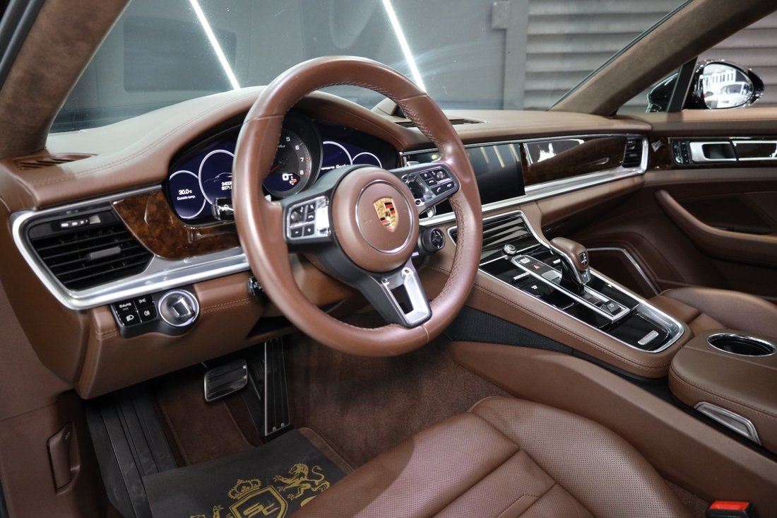 Sedan in Dubai, Dubai, United Arab Emirates 5 - 12968086