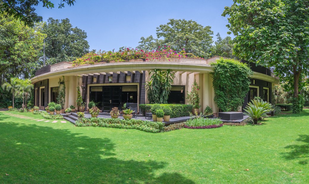 Bungalow On Prithviraj Road In New Delhi, Delhi, India For Sale (12968176)