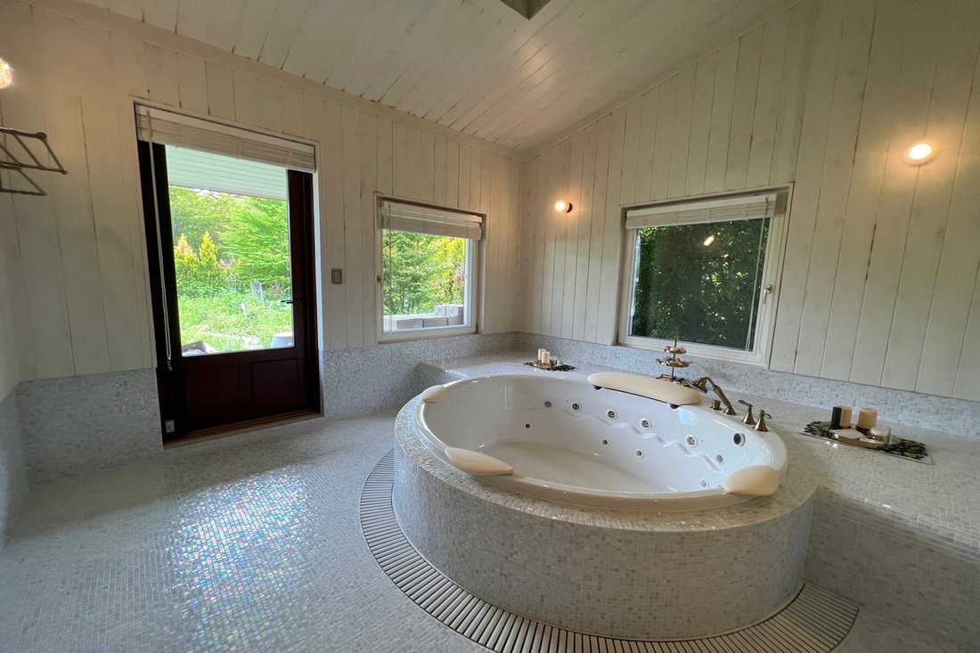 Minami Karuizawa Antique Modern House In Karuizawa, Nagano, Japan For