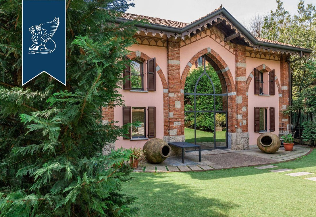 Stunning Period Estate For Sale In Monza's Town In Monza, Lombardy