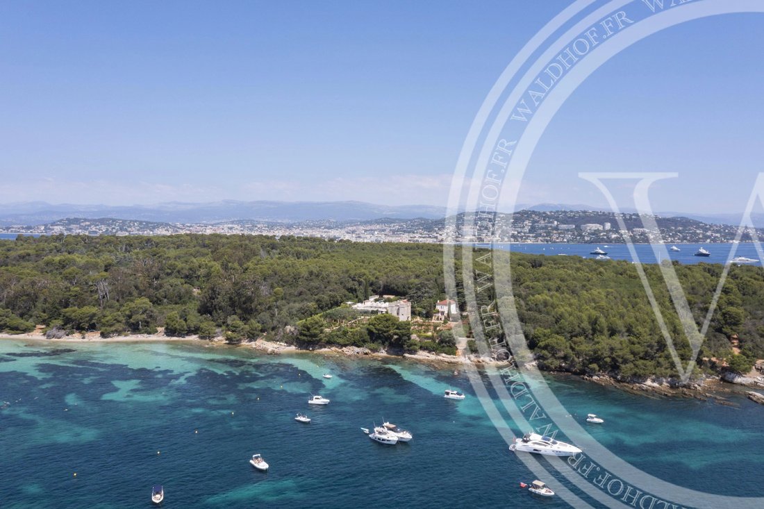 Villa in Cannes, Provence-Alpes-Côte d'Azur, France 5 - 12969250
