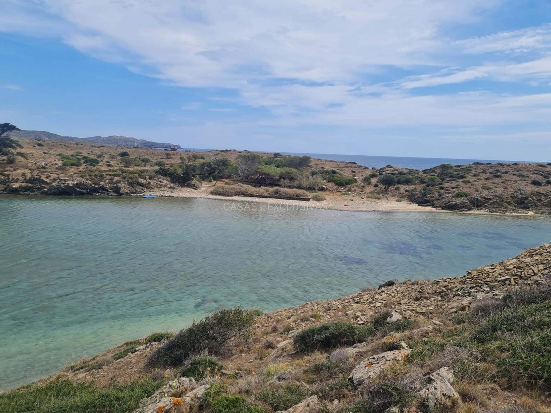 Plot For Sale With Building Project, By The In Port Lligat, Catalonia