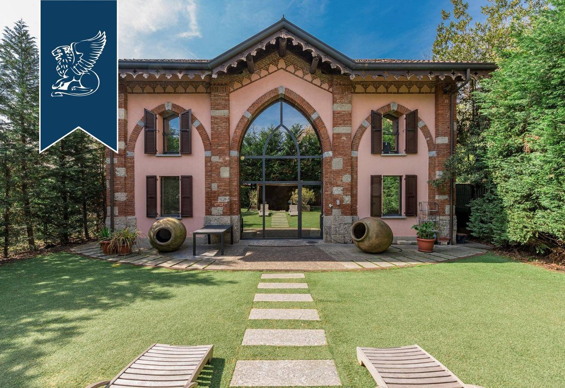 Stunning Period Estate For Sale In Monza's Town In Monza, Lombardy