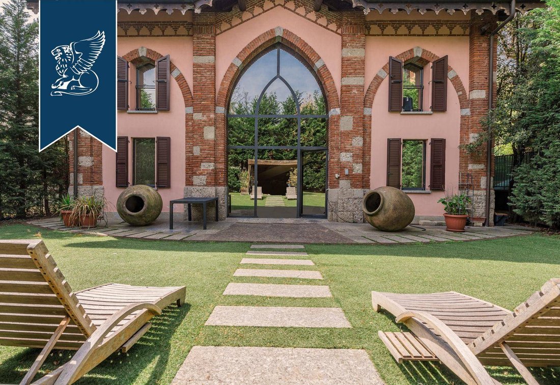 Stunning Period Estate For Sale In Monza's Town In Monza, Lombardy