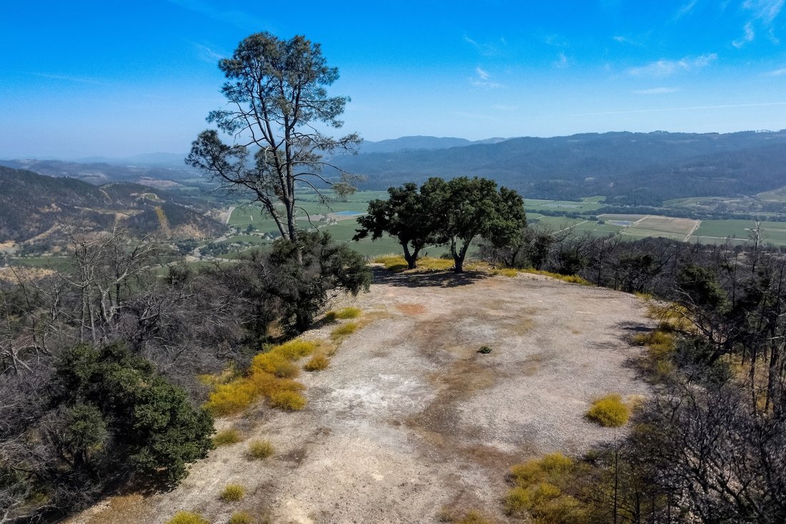 370 Dutch Henry Canyon Rd In Calistoga, California, United States For