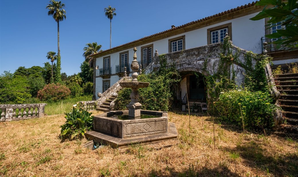 Historic Estate In The Douro In São Cosme, Porto District, Portugal For