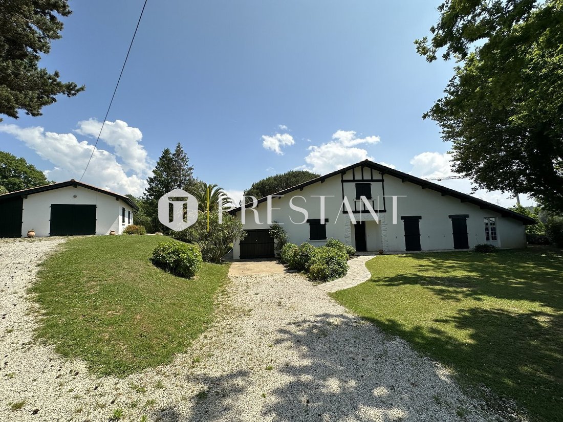 Cote Basque, Arbonne, Family Home For In Arbonne, Nouvelle Aquitaine