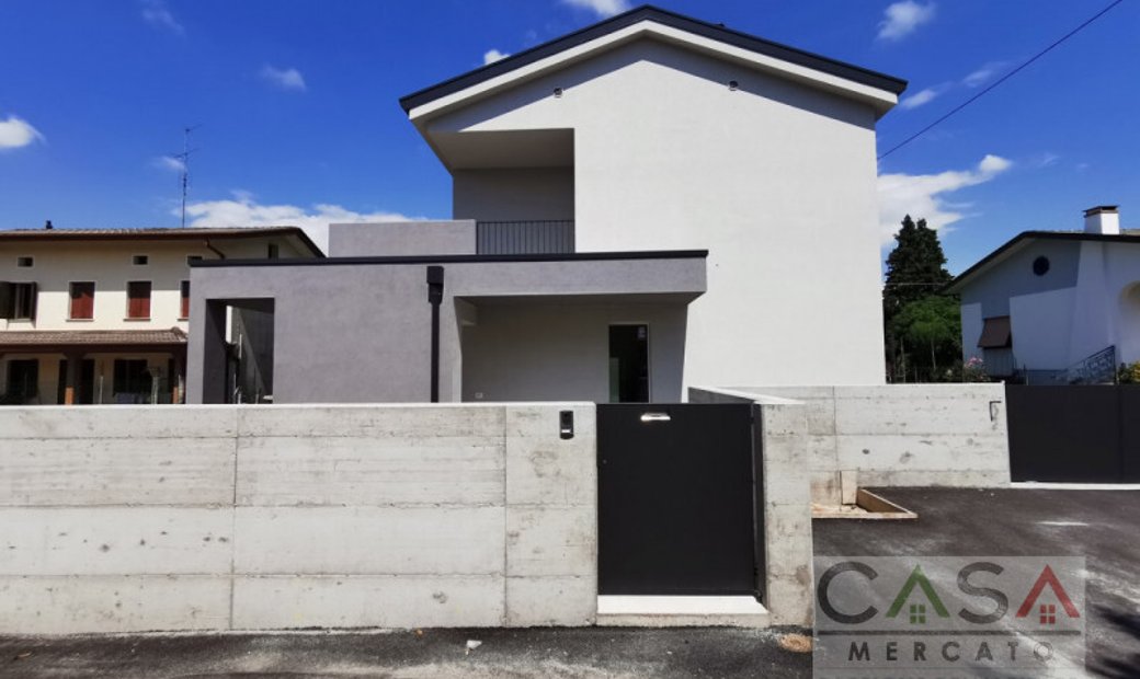 Pordenone Single House In Cordenons, Friuli Venezia Giulia, Italy For