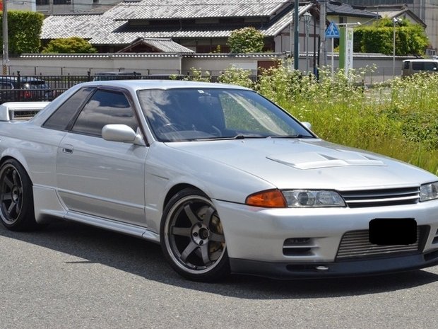 silver r32 gtr