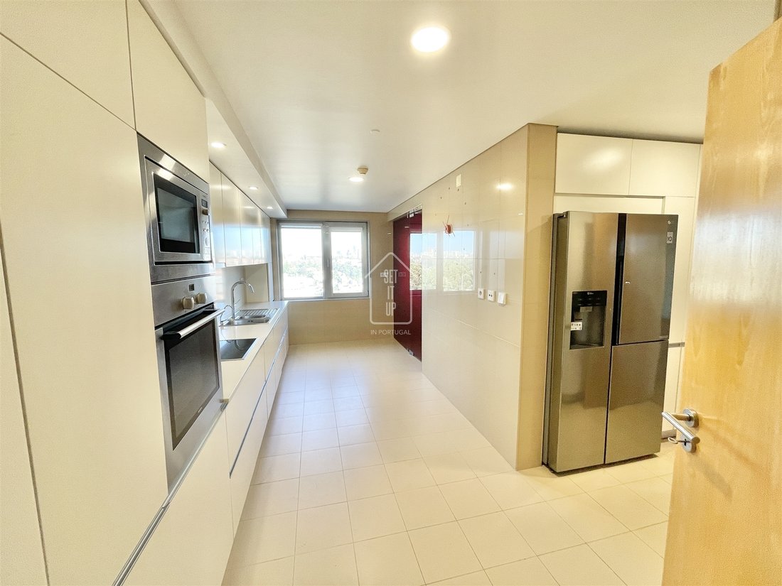 Flat T3 Sell Em Santa In Vila Nova De Gaia, Distrikt Porto, Portugal Zu