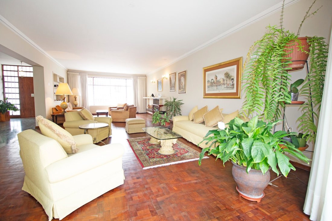 Beautiful House In San In San Isidro, Metropolitan Municipality Of Lima