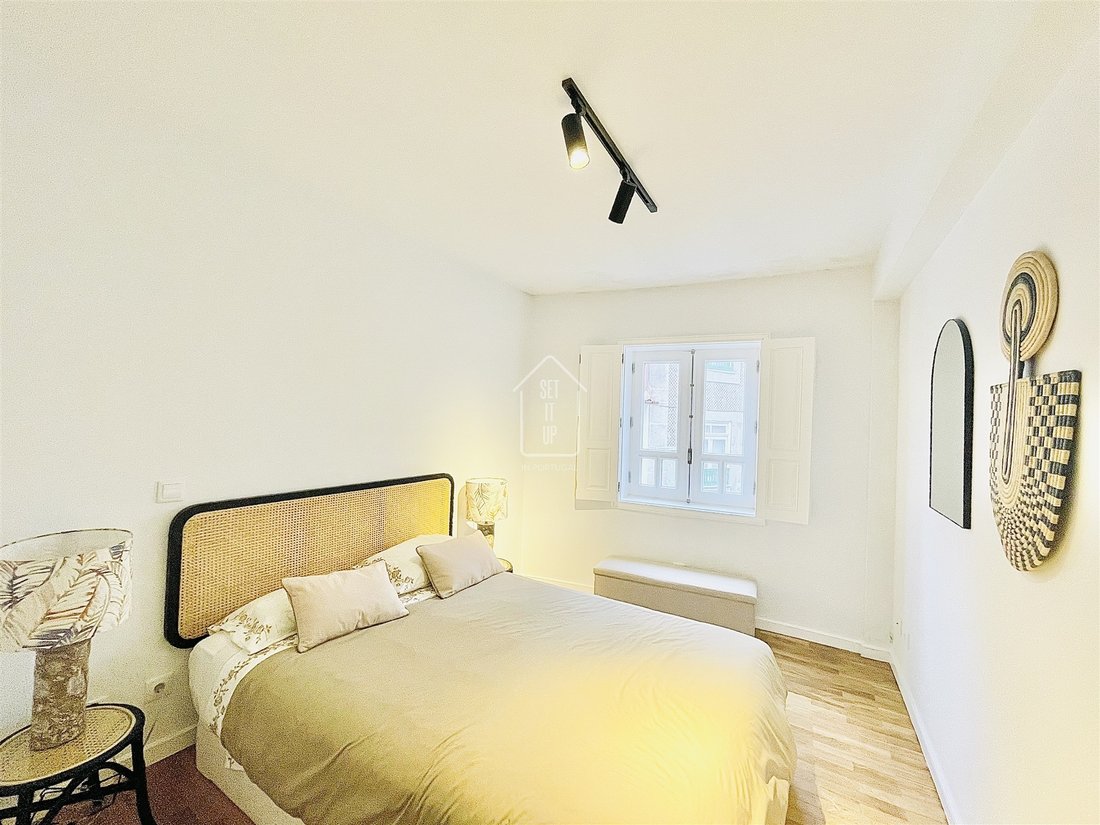 Apartment in Cedofeita, Santo Ildefonso, Se, Miragaia, Sao Nicolau e Vitoria, Porto District, Portugal 5 - 12974525