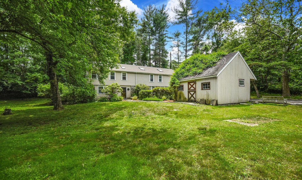 Enchanting Stone And Shingle Home In Weston, Connecticut, United States