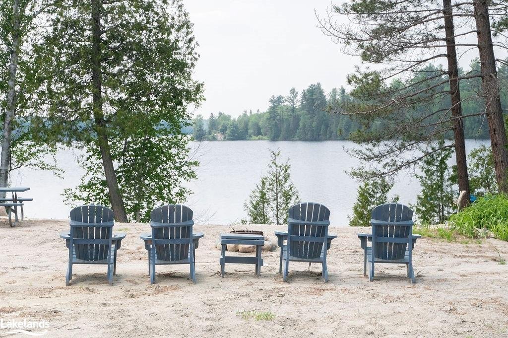 58 Temagami River Road En Temagami, Ontario, Canadá En Venta (12975834)