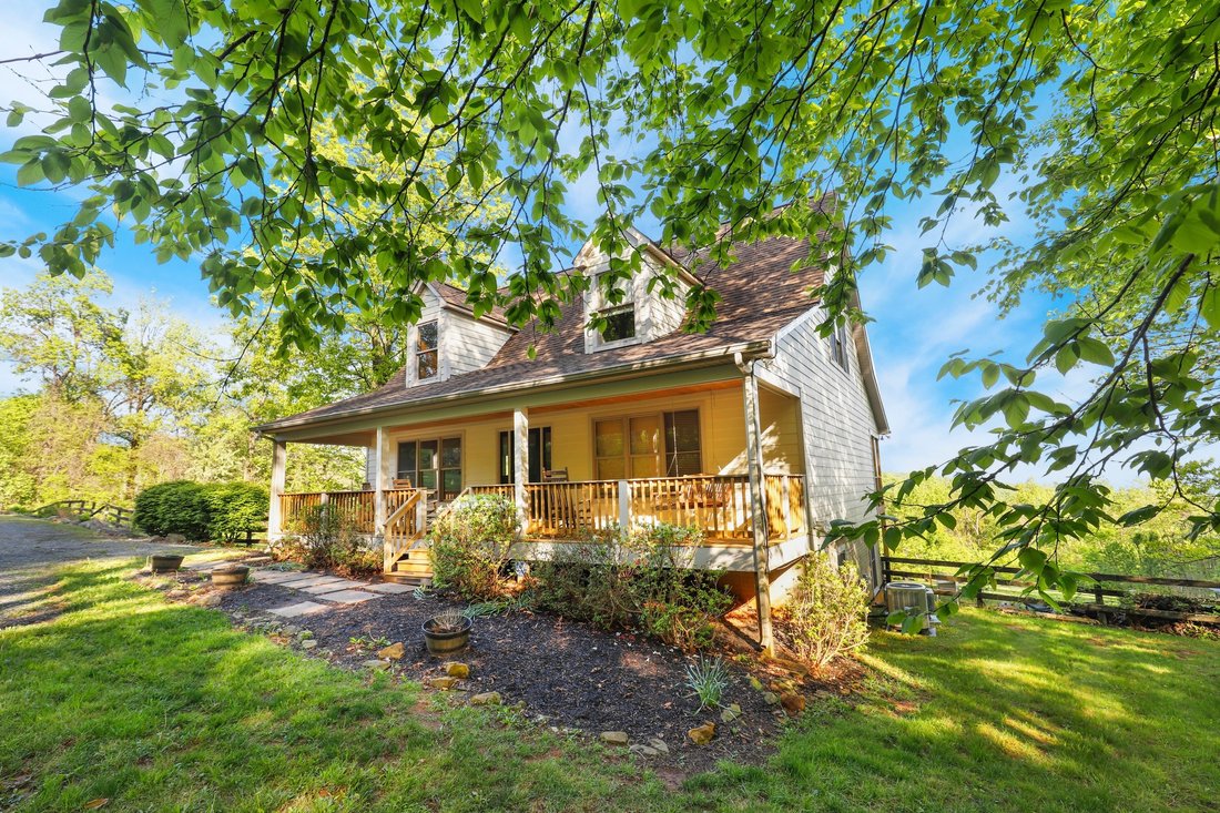 3098 Freezeland Rd In Linden, Virginia, United States For Sale (12977922)