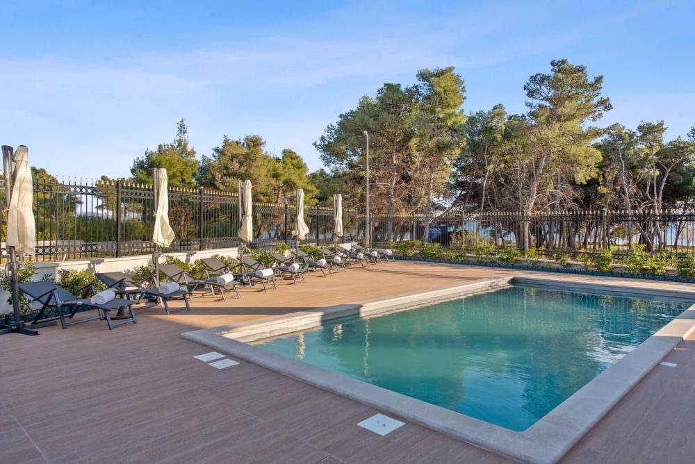 Villa in Gradska cetvrt Varos, Sibenik, Sibenik-Knin County 1 - 12973503