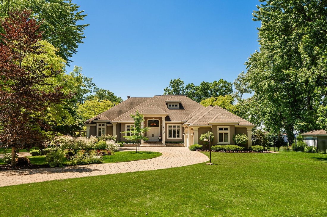 Senneville, Montréal In Senneville, Quebec, Canada For Sale (12976227)