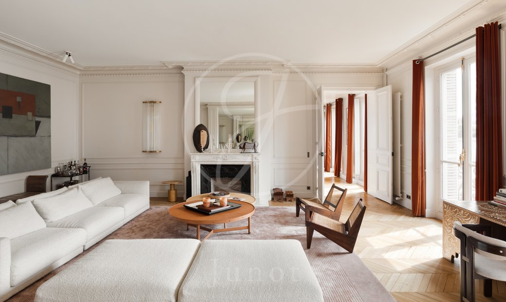 Paris 8th Parc Monceau / Hoche Apartment In Paris, île De France