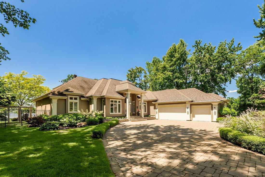 Senneville, Montréal In Senneville, Quebec, Canada For Sale (12976227)