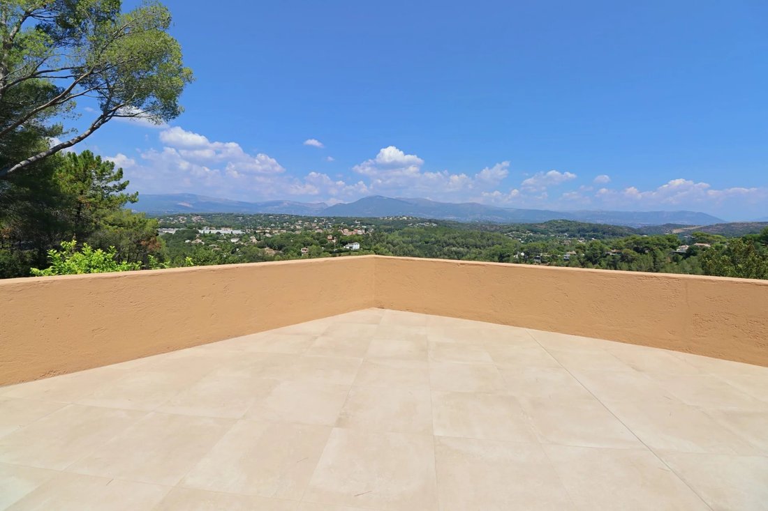 Renovated Villa With One Level In Biot, Provence Alpes Côte D'azur