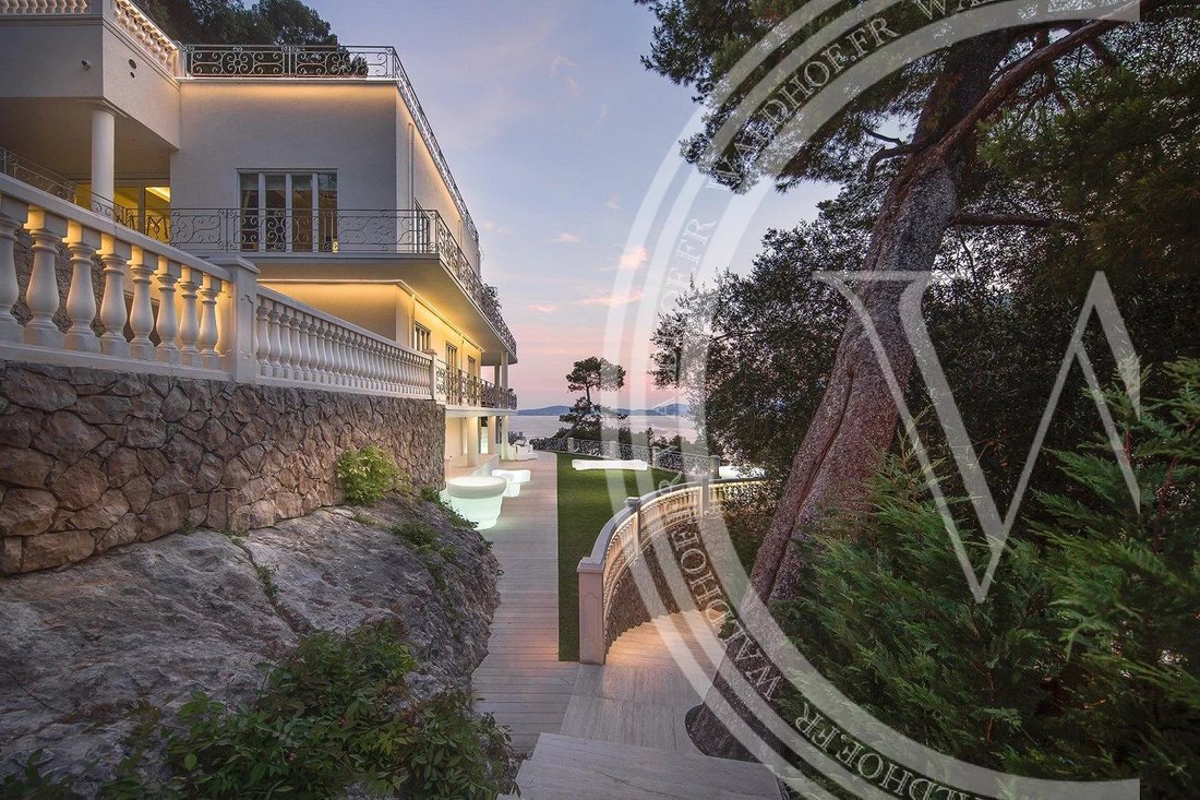 7 Bedroom Villa On The Beach In Cap D'ail, Provence Alpes Côte D'azur