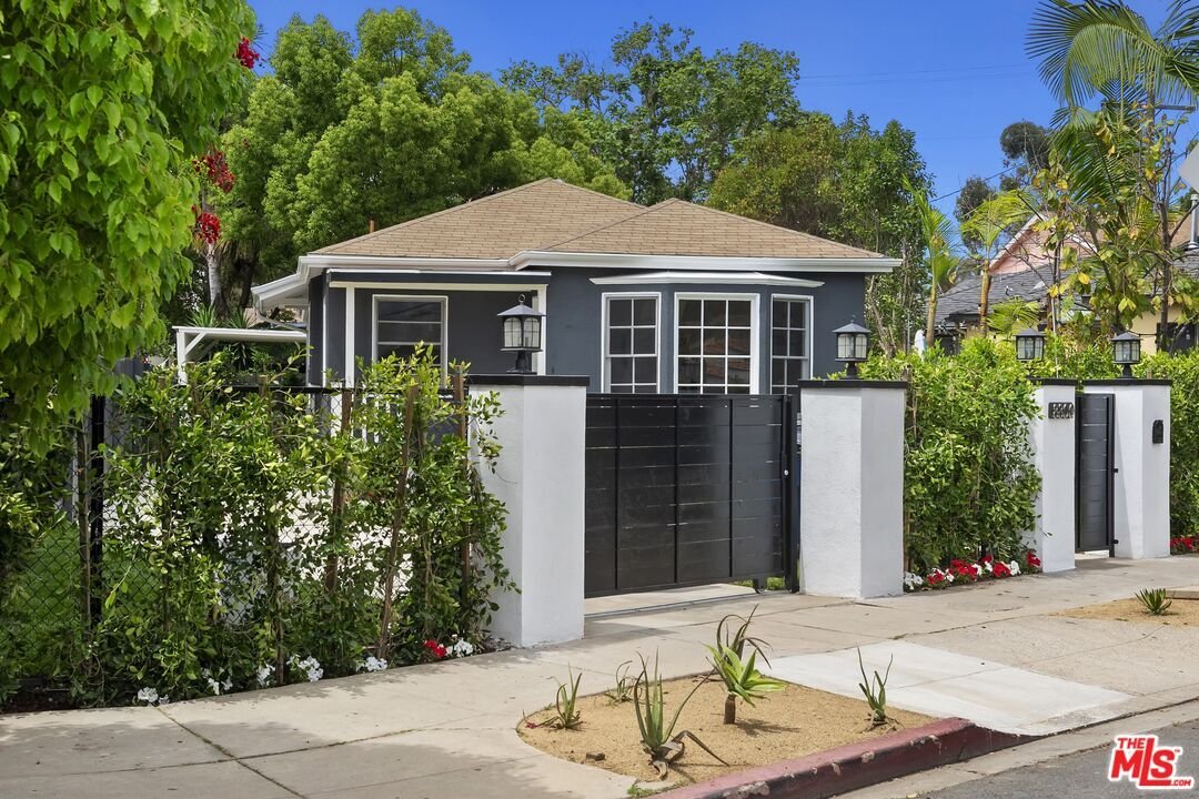House Los Angeles In Los Angeles, California, United States For Sale
