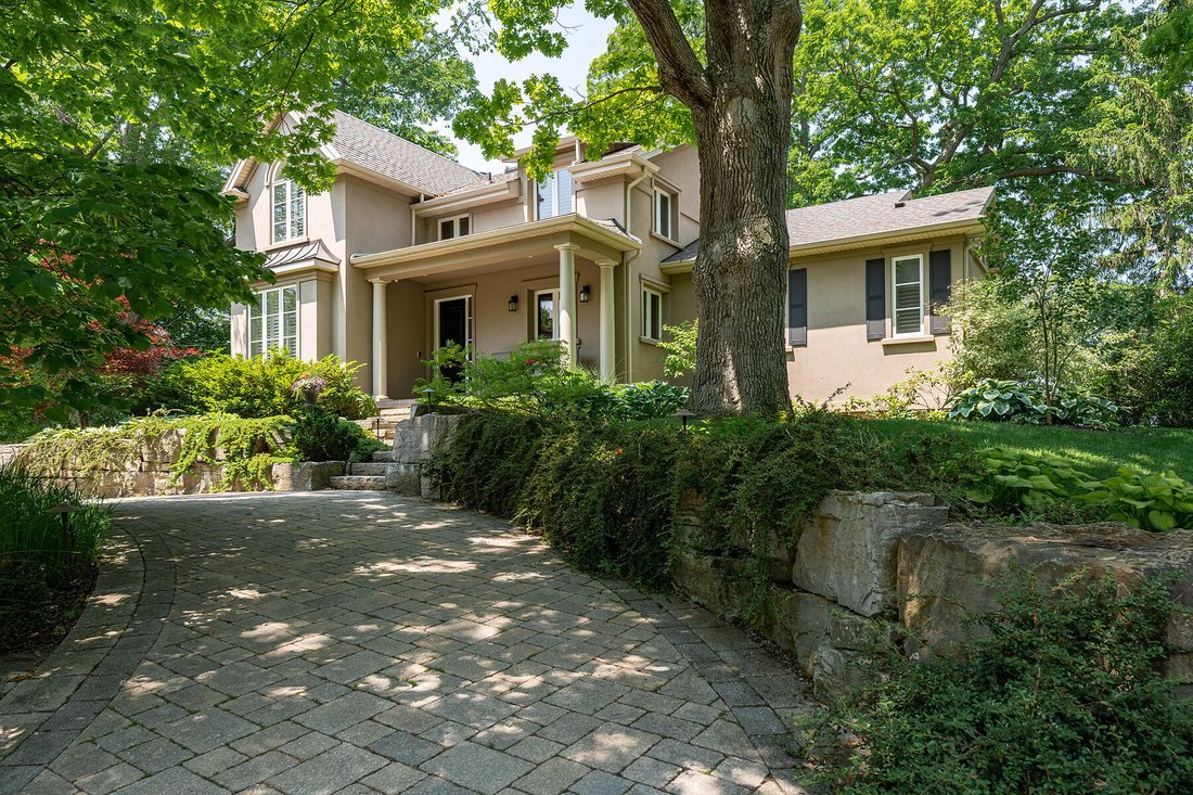 Your Waterfront Retreat.... In Niagara On The Lake, Ontario, Canada For