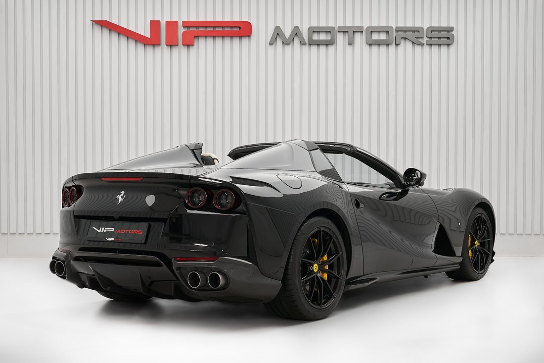 Cabriolet in Dubai, Dubai, United Arab Emirates 4 - 12978552