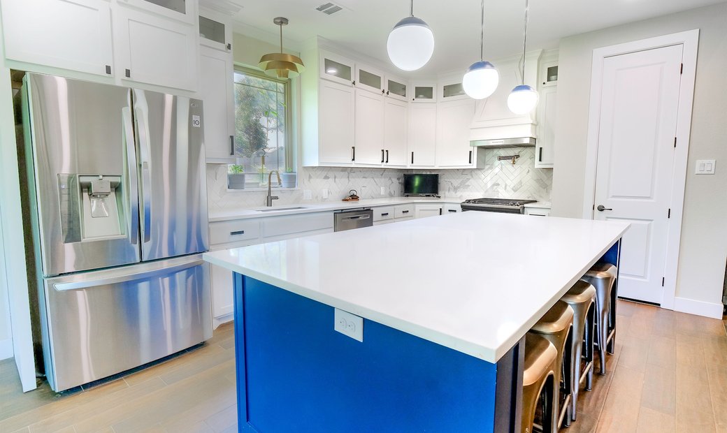 Modern Features On A Double Lot In North Richland Hills, Texas, United