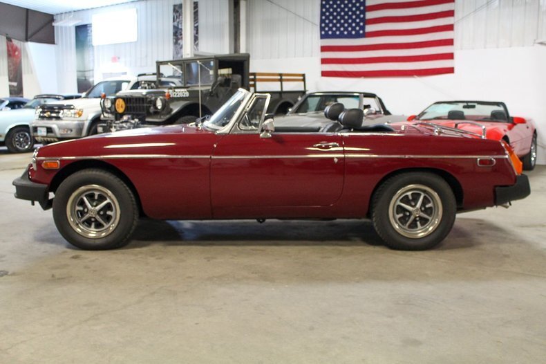 Cabriolet in Grand Rapids, Michigan, United States 2 - 12980422