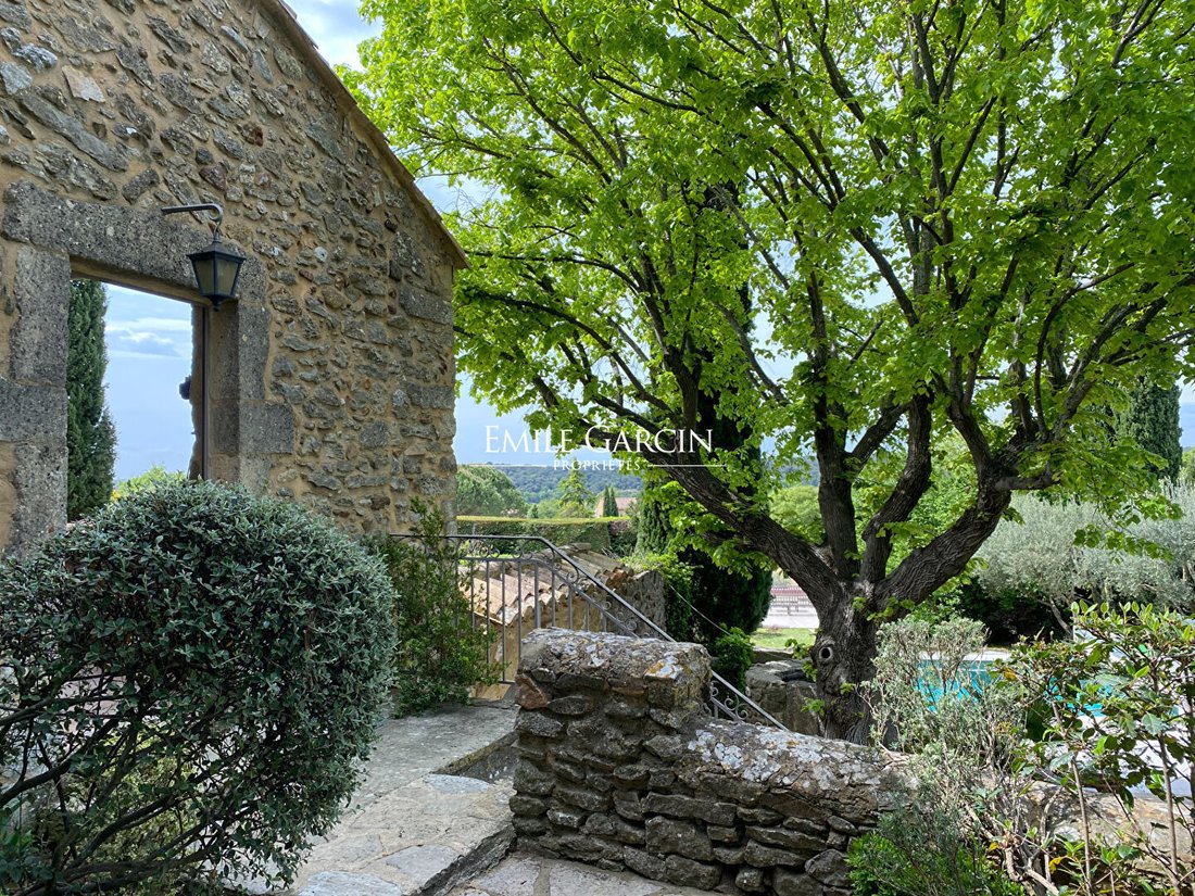 Large 18th Century Village House With Garden, In Uzès, Occitanie