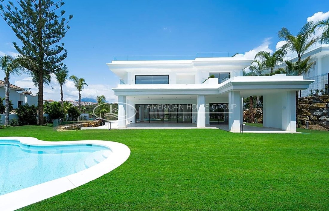 Villa in Marbella, Andalusia, Spain 2 - 12981407