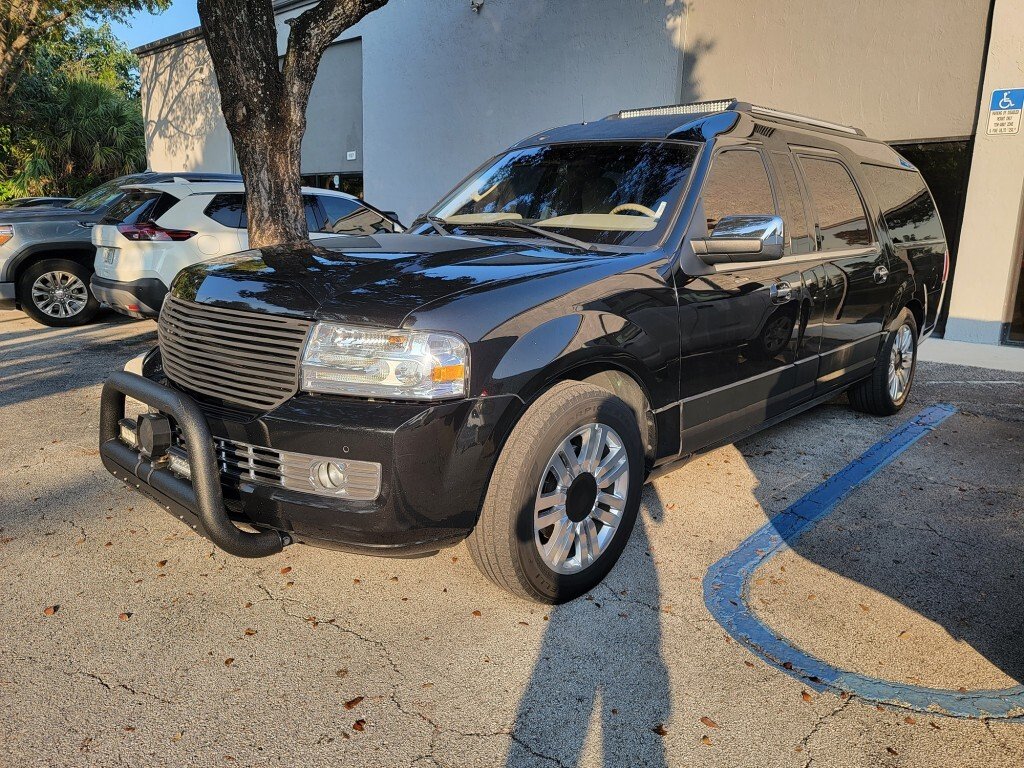 Lincoln Navigator L in United States 2 - 12980725