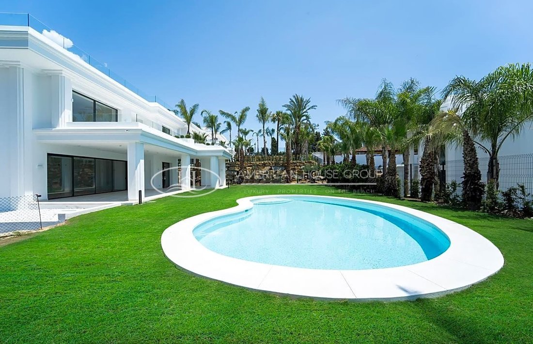 Villa in Marbella, Andalusia, Spain 3 - 12981407