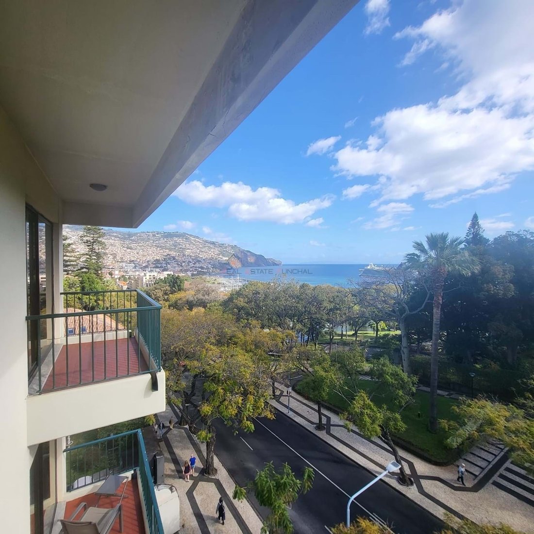 3 Bedroom Apartment On The 4th Floor In The In Funchal, Madeira