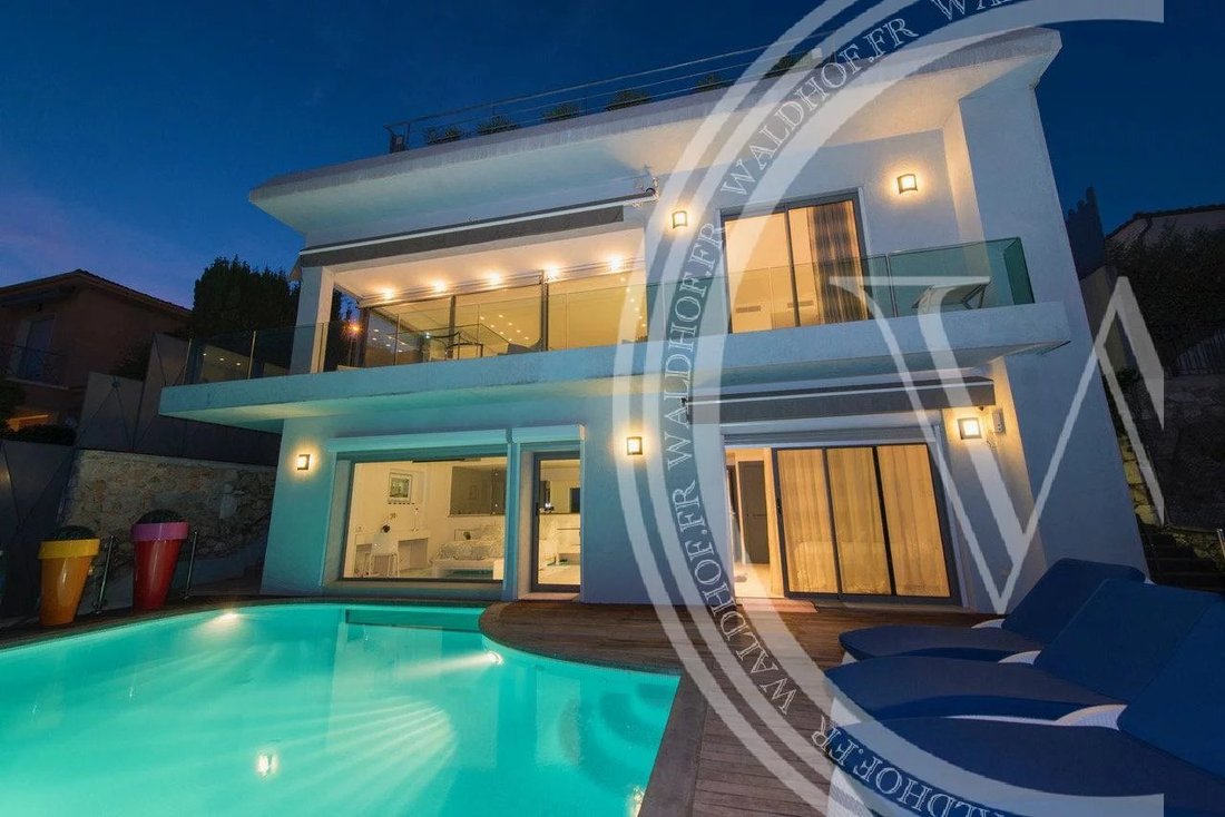 House in Villefranche-sur-Mer, Provence-Alpes-Côte d'Azur, France 1 - 12410227