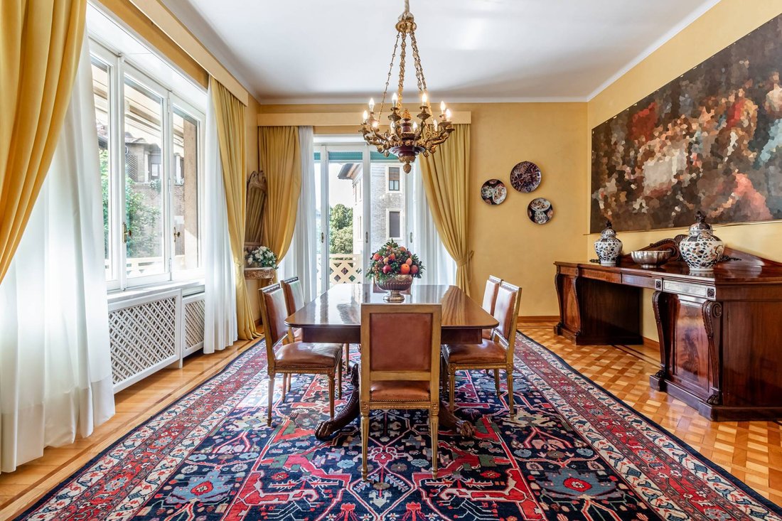 Exquisite Apartment In The Walkable Area Of Crocetta In Turin, Piedmont