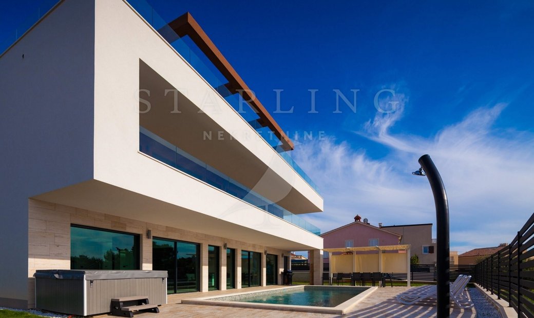 House Medulin, 480m2 In Medulin, Istria County, Croatia For Sale (12983348)