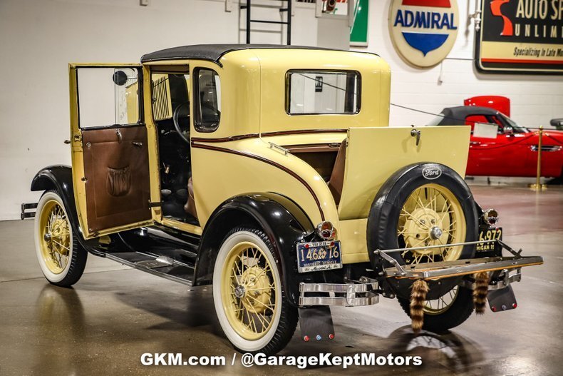 Coupe in Kentwood, Michigan, United States 3 - 12984210