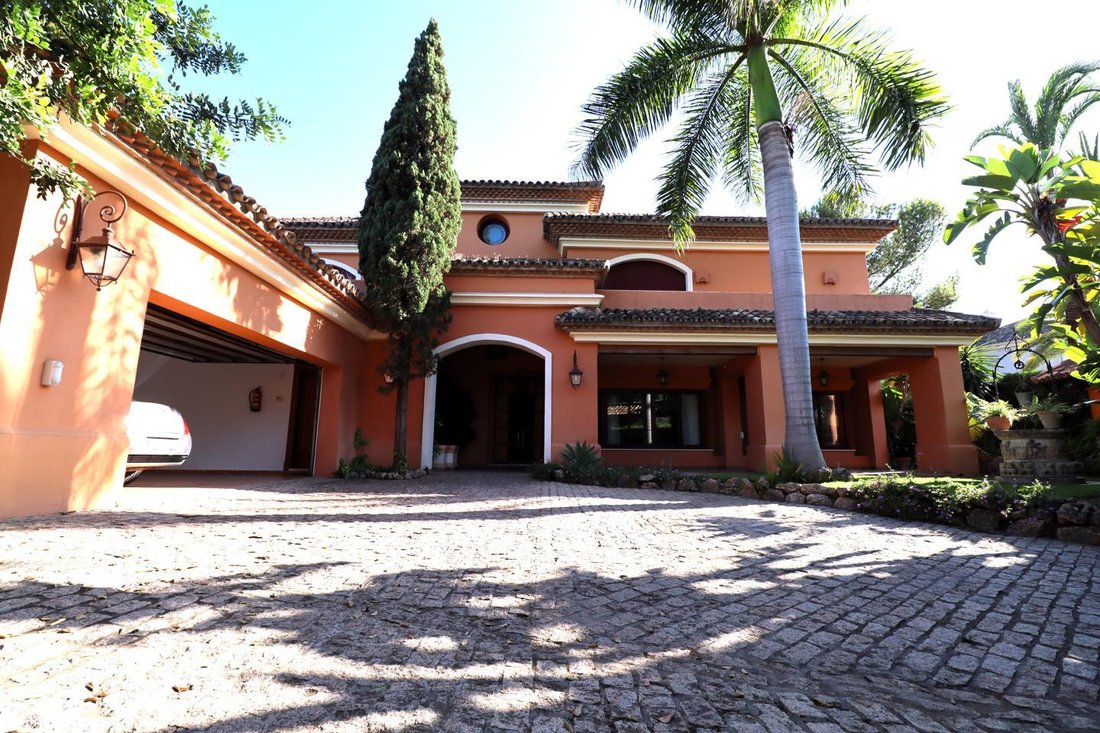 Villa in Sierra Blanca, Marbella, Spain 5 - 12984698