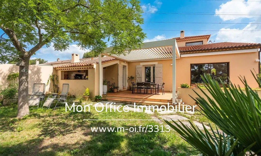 Référence In Les Pennes Mirabeau, Provence Alpes Côte D'azur, France