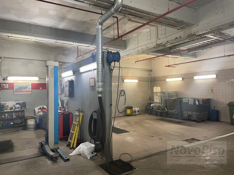 Garage Sale Lisboa In Lisbon, Lisbon, Portugal For Sale (12982453)