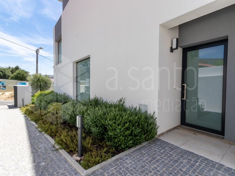 New House 4 Bedrooms +1 Oeiras In Oeiras, Lisbon, Portugal For Sale (12985697)