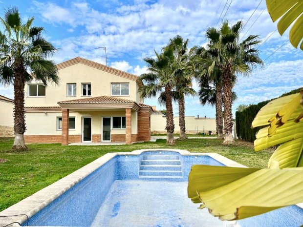 Lujo Chalets En Venta En Cumbres De San Antonio Comunidad Valenciana 