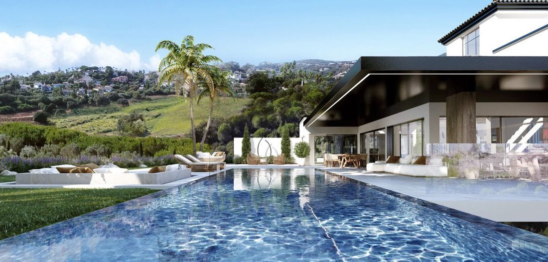 Villa in Sotogrande, San Roque, Andalusia 2 - 12985668