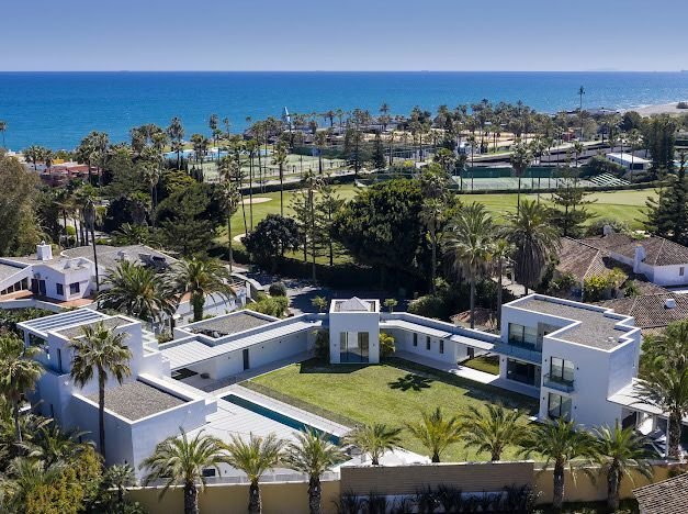 Villa in Sotogrande, San Roque, Andalusia 3 - 12985675