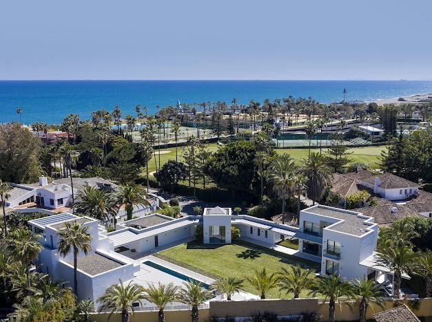 Villa in Sotogrande, San Roque, Andalusia 2 - 12985675